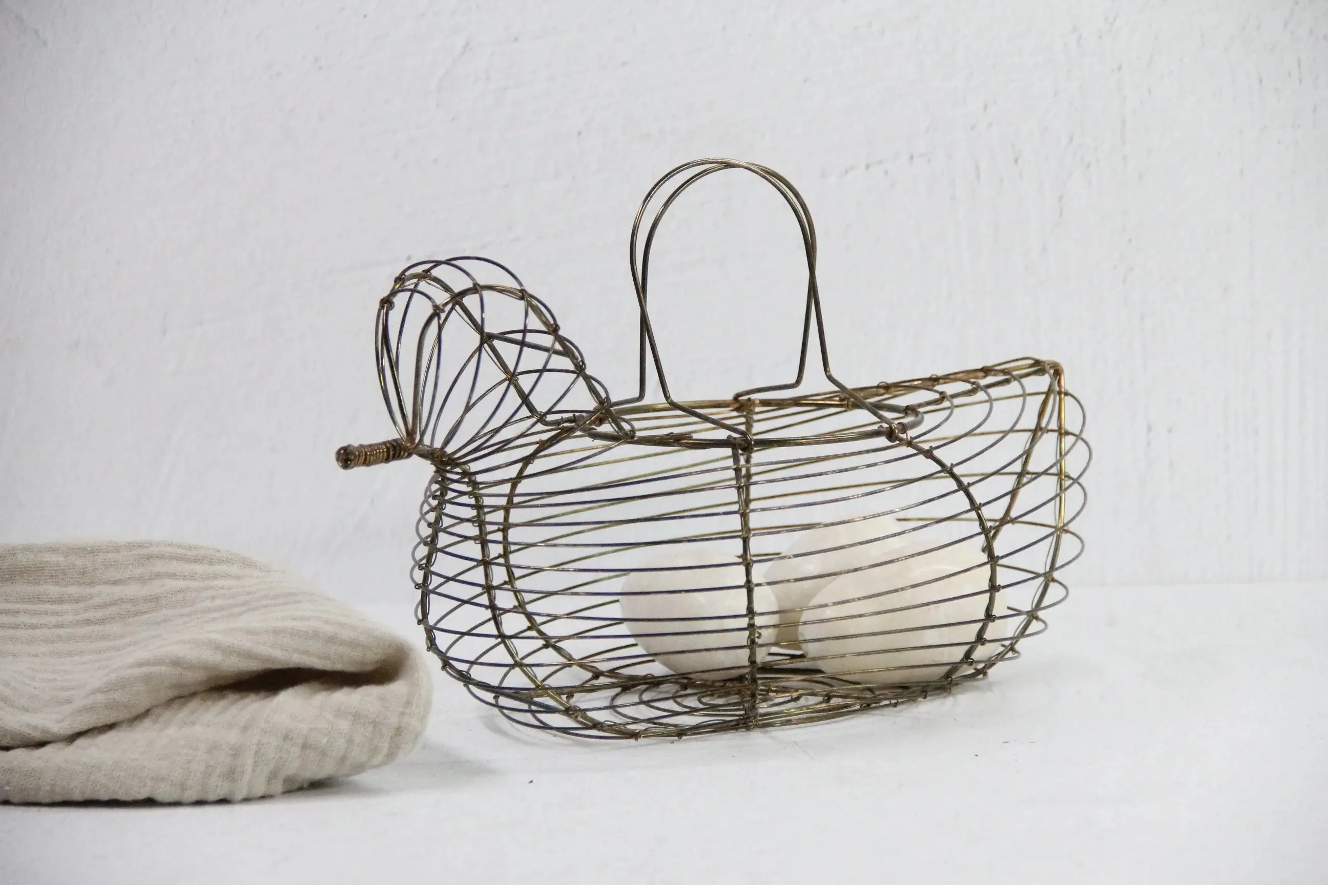Wire Egg Basket Vintage | Brass Tone Bird-Gathering