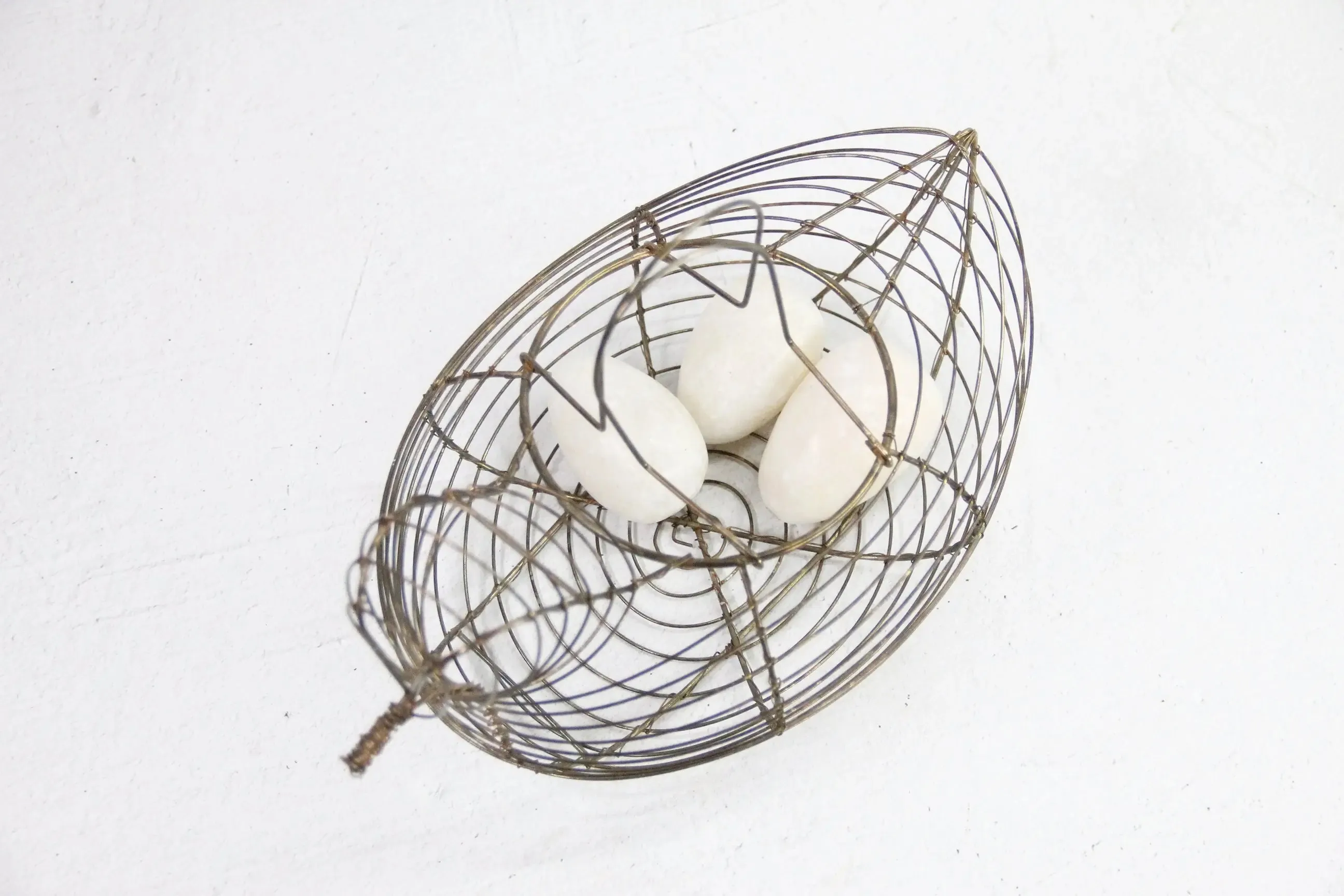 Wire Egg Basket Vintage | Brass Tone Bird-Gathering