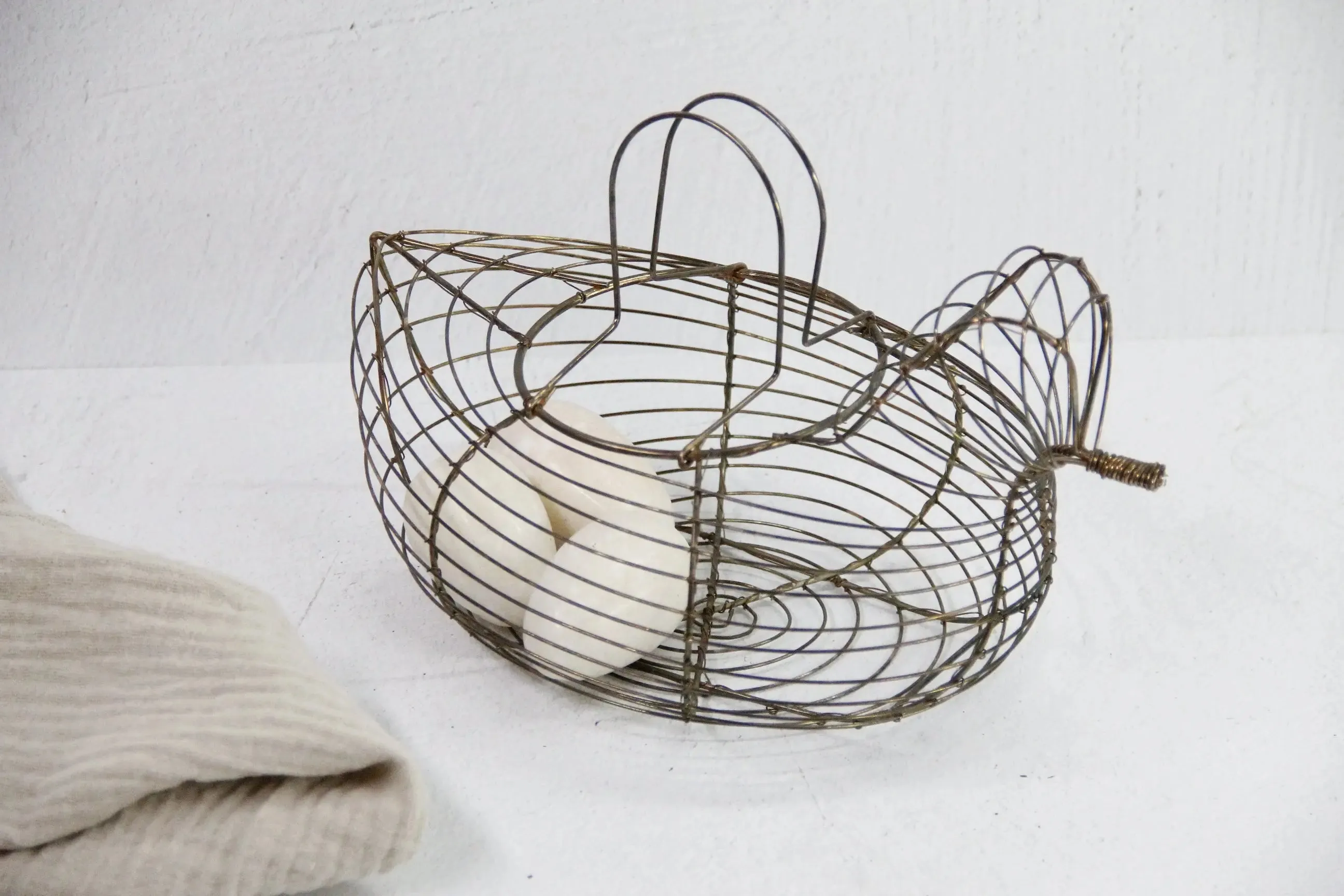 Wire Egg Basket Vintage | Brass Tone Bird-Gathering